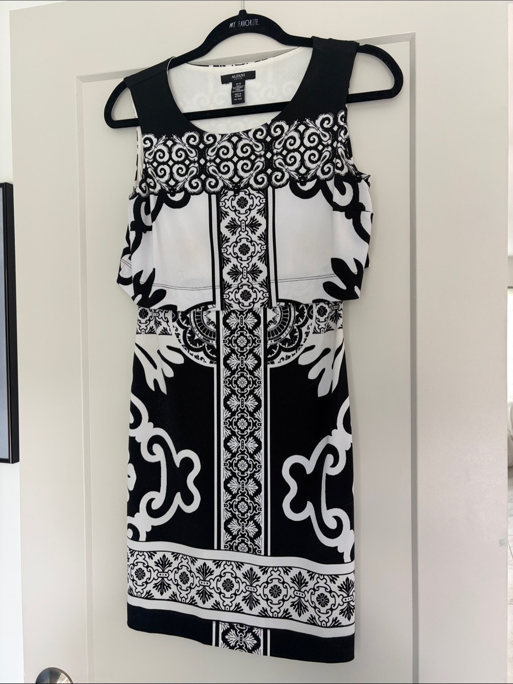 Alfani Black and White Sleeveless Printed Sheath Dress